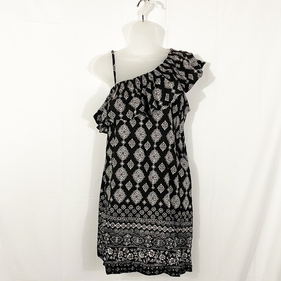 NWT Pink Rose Asymmetrical Off The Shoulder Dress - Picture 1 of 6